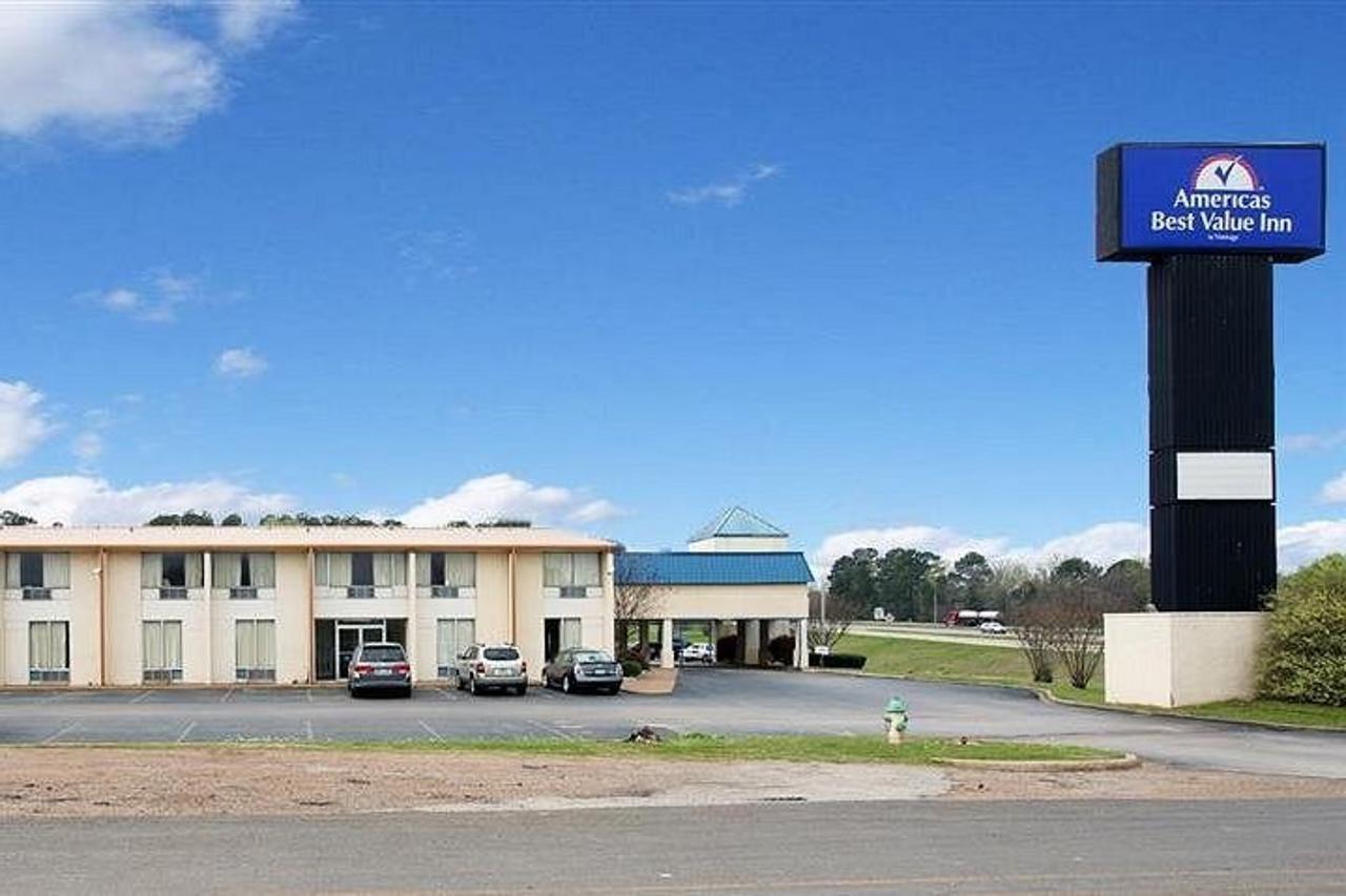 Americas Best Value Inn Marshall Bel Air Bagian luar foto